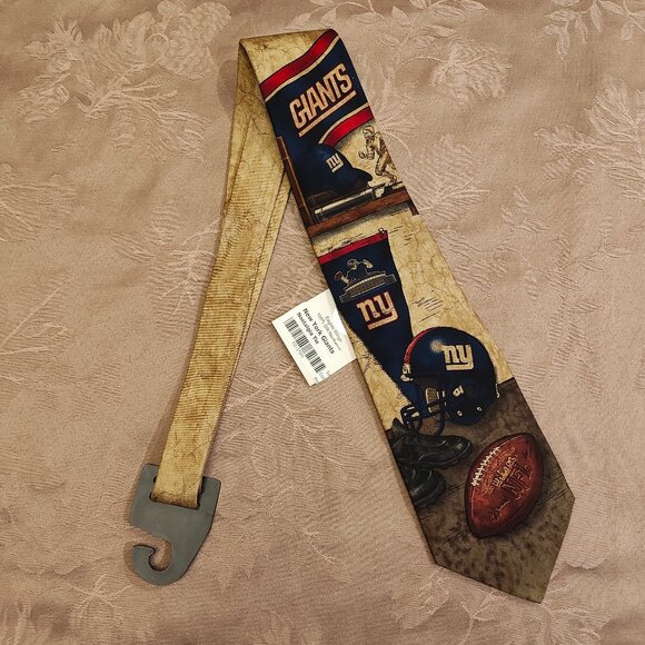 NFL Other - NFL Eagles Wings 100% Silk New York Giants Nostalgia Tie, New With Tags!